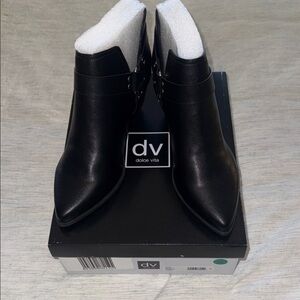 Dolce Vita Sleek Black Booties